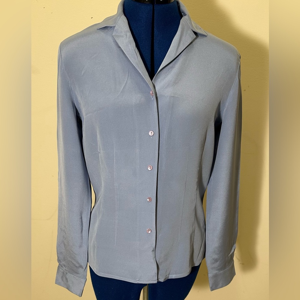 LAST CHANCE!Ann Taylor Elegant 100%Silk Women's dusty blue Button-Up Blouse